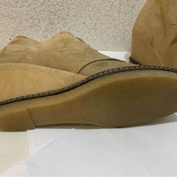J CREW ~MacAlister Beige Suede Wedge Chukka Desert Ankle Boots - Picture 4 of 11